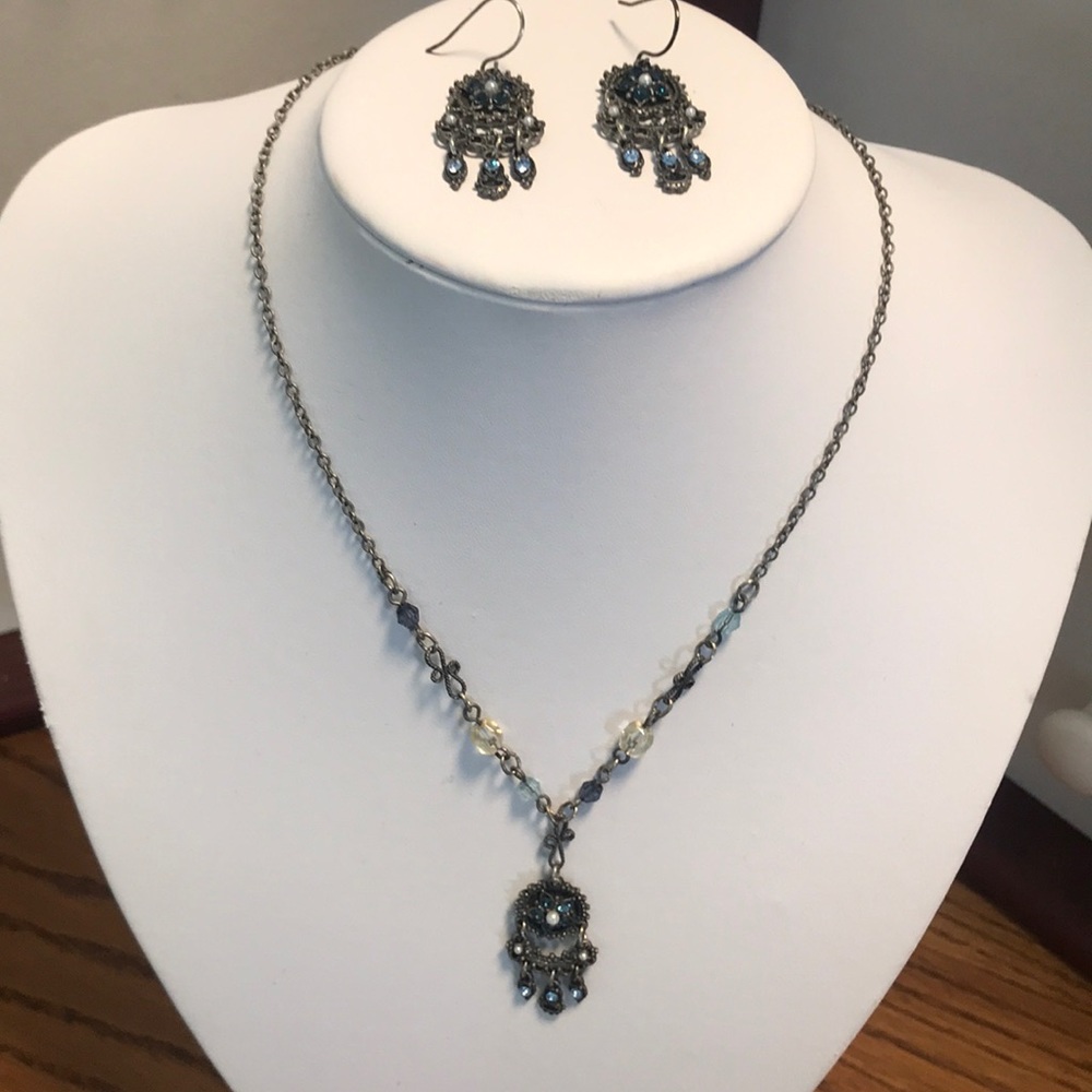 Antique silver necklace with matching earrings